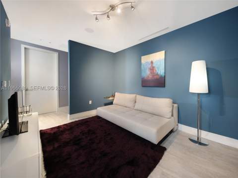 3300 NE 188th St 315, Aventura FL - photo 8 of 12