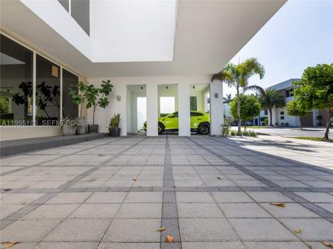 7451 NW 103rd Ct, Doral FL - photo 6 of 62