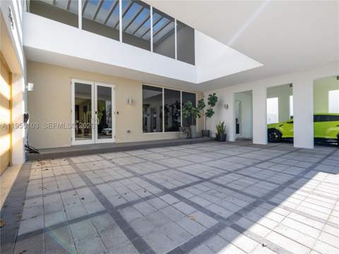 7451 NW 103rd Ct, Doral FL - photo 7 of 62