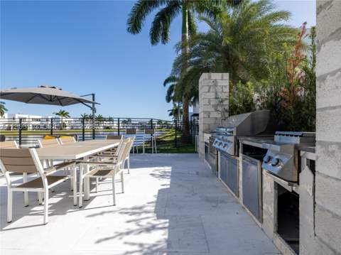 7451 NW 103rd Ct, Doral FL - photo 9 of 62