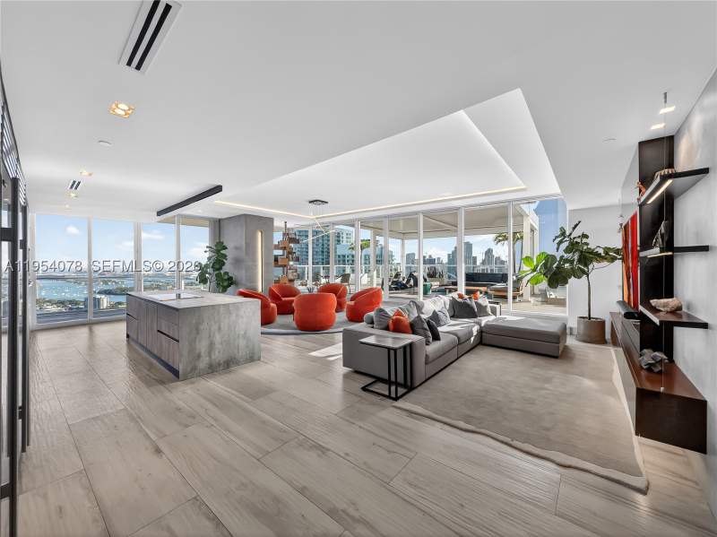 4 bedroom Condominium at 2020 N Bayshore Dr Ph-4104, Paramount Bay Condo, Miami — photo 2