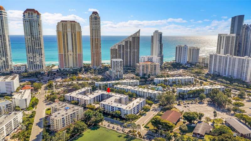 1 bedroom Condominium at 201 178th Dr 308, Le Cartier Condo, Sunny Isles Beach — photo 3