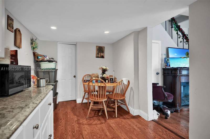 3 bedroom SingleFamilyResidence at 2105 NW 1st St, Superior Park, Miami — photo 5