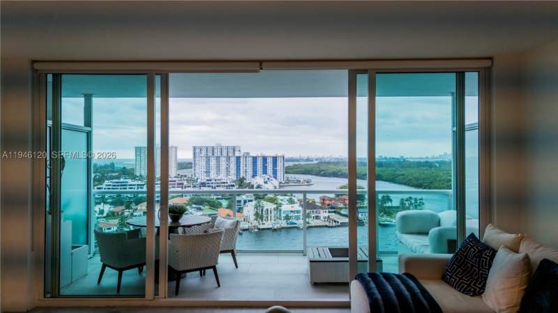 3 bedroom Condominium at 400 Sunny Isles Blvd 1504, 400 Sunny Isles Condo Wes, Sunny Isles Beach — photo 2