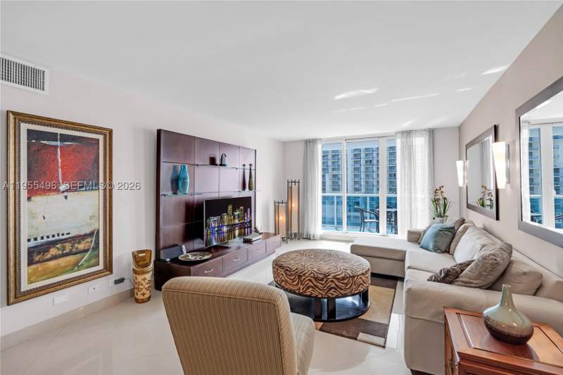 2 bedroom Condominium at 2301 Collins Ave 1006, Roney Palace Condo, Miami Beach — photo 5