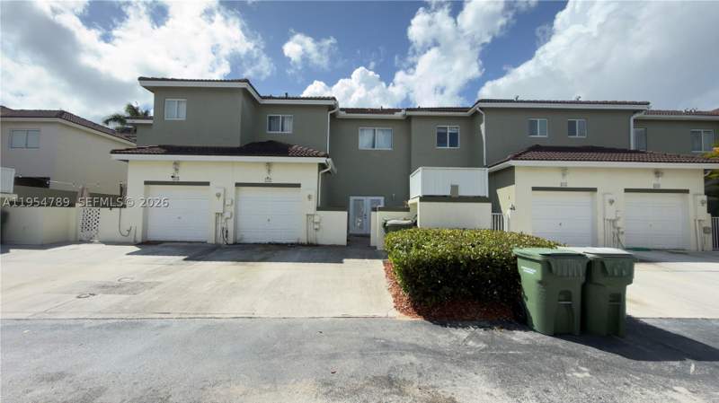 4 bedroom Townhouse at 1948 SE 24th Ave, Towngate North, Homestead — photo 3