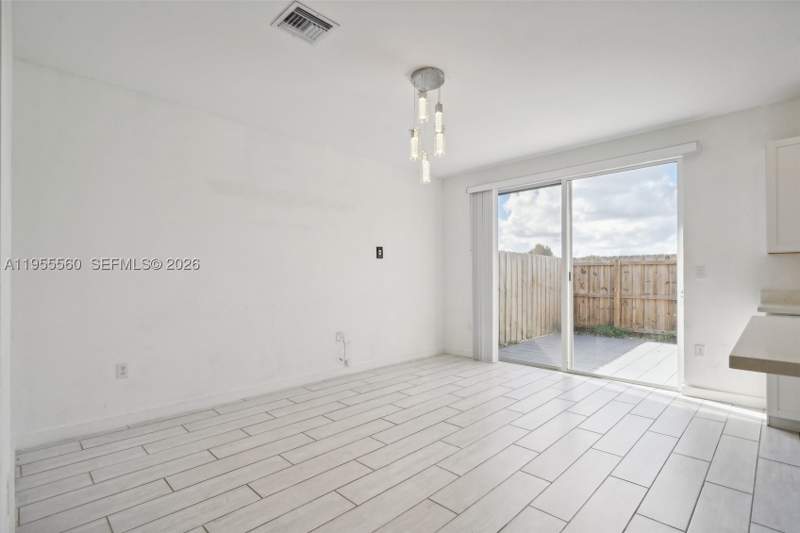 4 bedroom Townhouse at 1006 SE 23rd Ave, Shores At Keys Gate, Homestead — photo 4