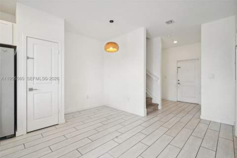 1006 SE 23rd Ave, Homestead FL - photo 9 of 55