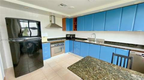 456 Poinciana Island dr 1620, Sunny Isles Beach FL - photo 14 of 58