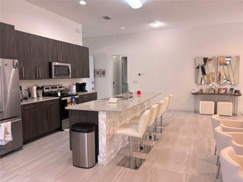 15062 SW 177th Ter, Miami FL - photo 9 of 66