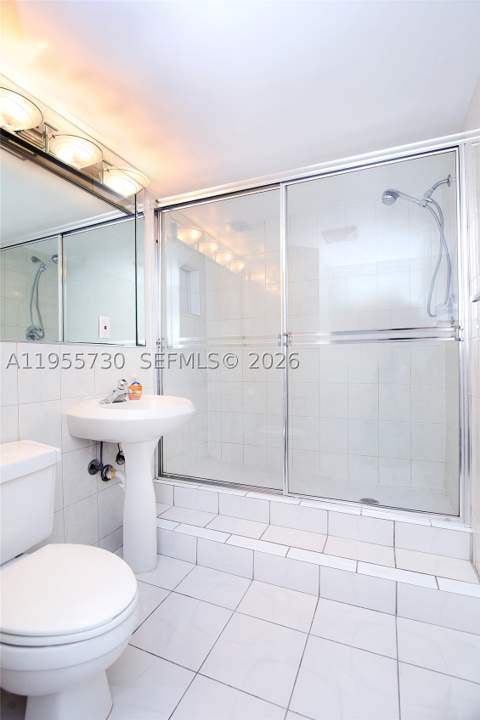 2555 Collins Ave 1804, Miami Beach FL - photo 11 of 17