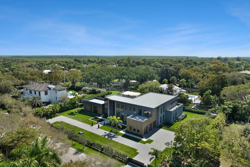 8 bedroom SingleFamilyResidence at 5900 SW 129th Ter, Rockdale Estates, Pinecrest — photo 4