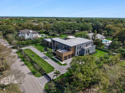 5900 SW 129th Ter, Pinecrest FL - photo 6 of 89