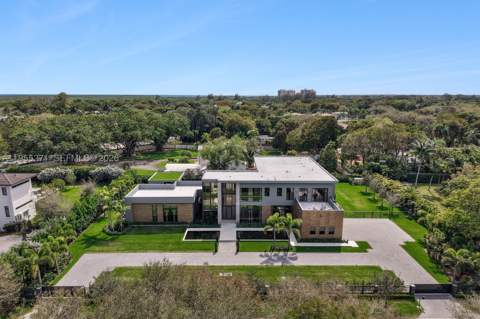 5900 SW 129th Ter, Pinecrest FL - photo 7 of 89