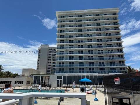 19201 Collins Avenue 534, Sunny Isles Beach FL - photo 11 of 35