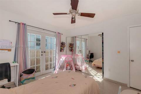 8950 Harding Ave, Surfside FL - photo 14 of 28