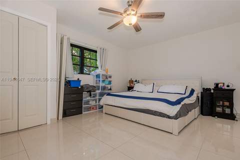 8950 Harding Ave, Surfside FL - photo 21 of 28