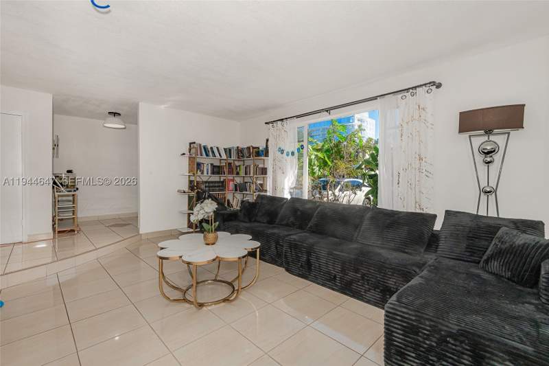 4 bedroom SingleFamilyResidence at 8950 Harding Ave, SECOND AMD PLAT OF NORMAN, Surfside — photo 4