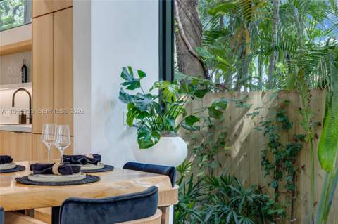 1000 NW 9th Ct, Miami FL - photo 13 of 43