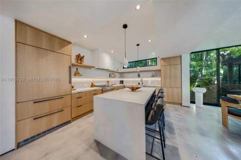 1000 NW 9th Ct, Miami FL - photo 14 of 43