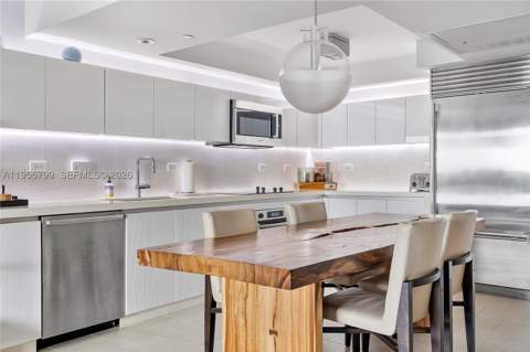102 24th St 1427, Miami Beach FL - photo 13 of 77