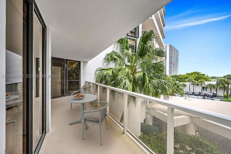 2 bedroom Condominium at 20281 E Country Club Dr 210, Hamptons West Condo, Aventura — photo 5