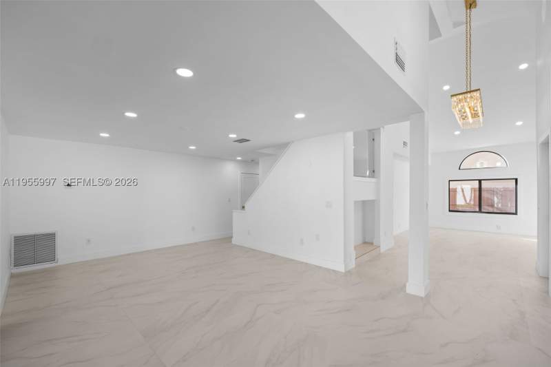 4 bedroom SingleFamilyResidence at 11260 SW 157th Ct, Chantarelle At The Hammoc, Miami — photo 3