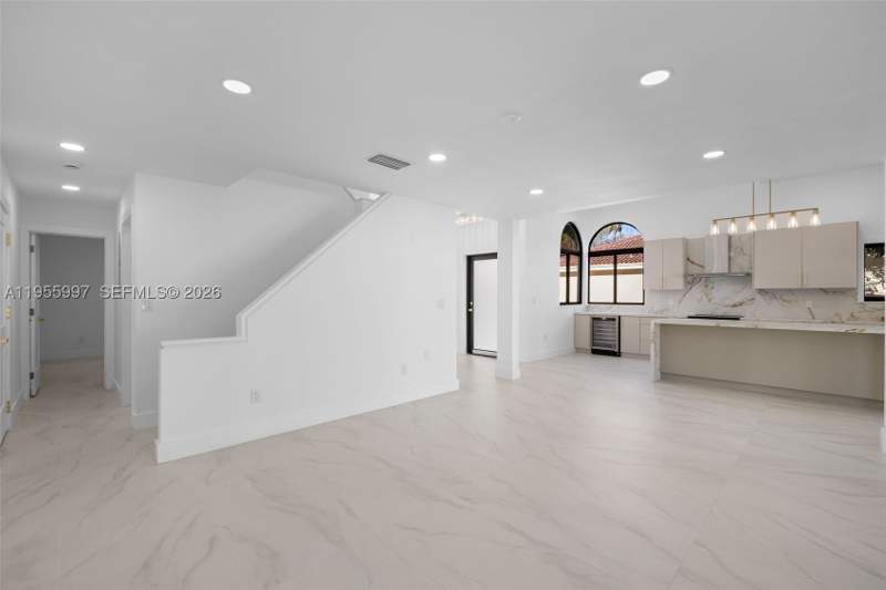 4 bedroom SingleFamilyResidence at 11260 SW 157th Ct, Chantarelle At The Hammoc, Miami — photo 5