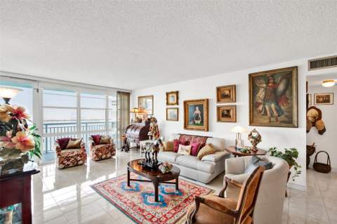 301 174th Street 2202, Sunny Isles Beach FL - photo 16 of 38