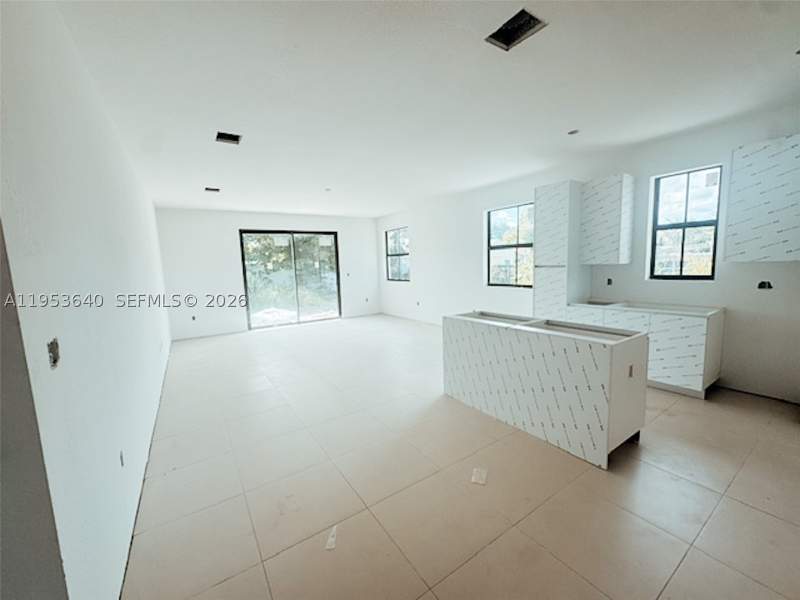 4 bedroom SingleFamilyResidence at 15910 NW 20th Ave, Bunche Park, Miami Gardens — photo 2
