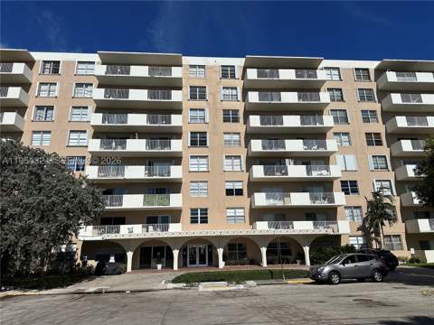 1455 N Treasure Dr 2C, North Bay Village FL - photo 7 of 26