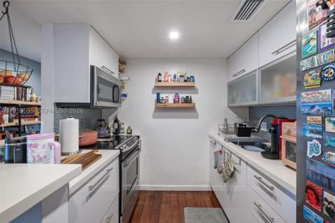 227 Michigan Ave 405, Miami Beach FL - photo 11 of 48