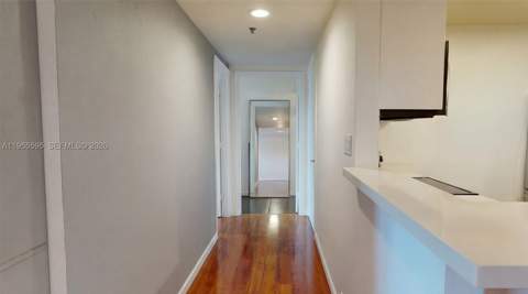 227 Michigan Ave 405, Miami Beach FL - photo 19 of 48