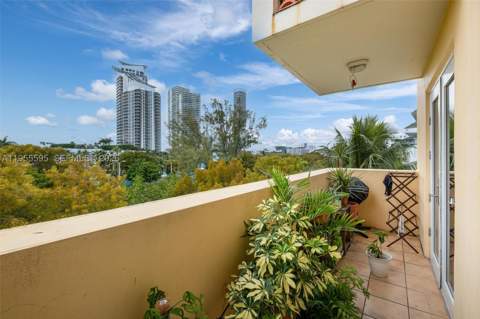 227 Michigan Ave 405, Miami Beach FL - photo 24 of 48