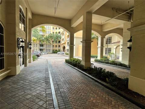3001 NE 185th St 612, Aventura FL - photo 21 of 37