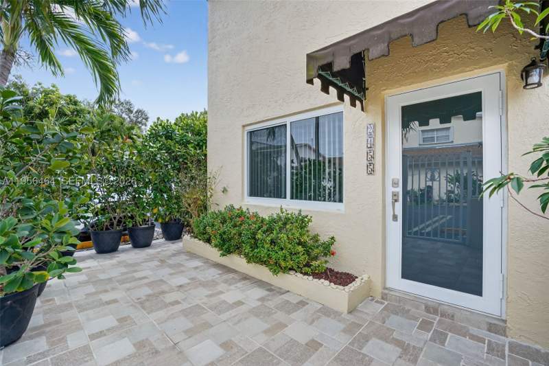 3 bedroom Townhouse at 2455 SW 11th St 7-A, Twin Homes Village II Con, Miami — photo 5