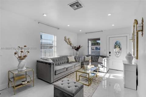 174 E 40th St, Hialeah FL - photo 11 of 31