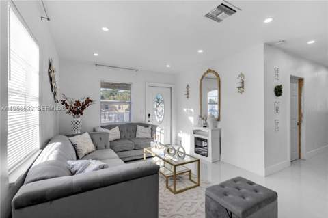 174 E 40th St, Hialeah FL - photo 12 of 31