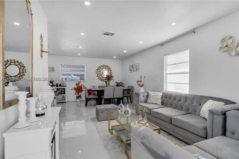 174 E 40th St, Hialeah FL - photo 13 of 31