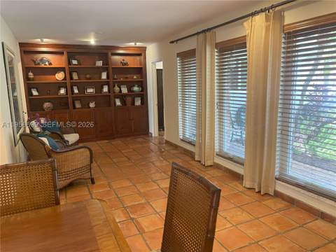 1110 Redbird Ave, Miami Springs FL - photo 7 of 25