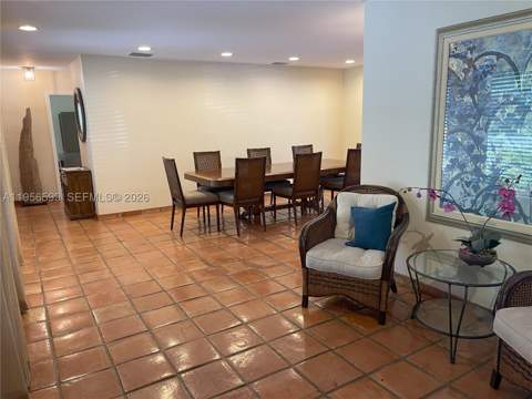 1110 Redbird Ave, Miami Springs FL - photo 9 of 25