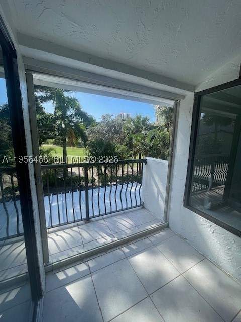 20408 NE 34th Ct 21, Aventura FL - photo 6 of 29