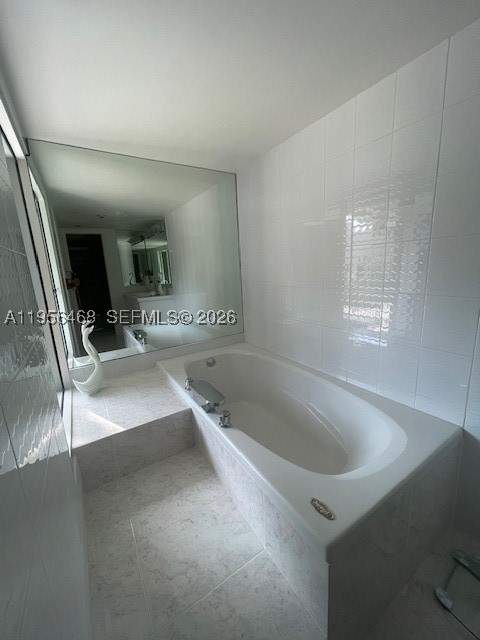 20408 NE 34th Ct 21, Aventura FL - photo 8 of 29