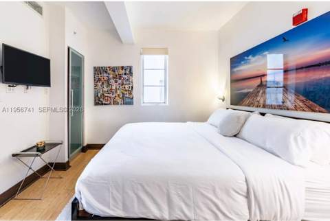 1036 Ocean Dr B201, Miami Beach FL - photo 19 of 32