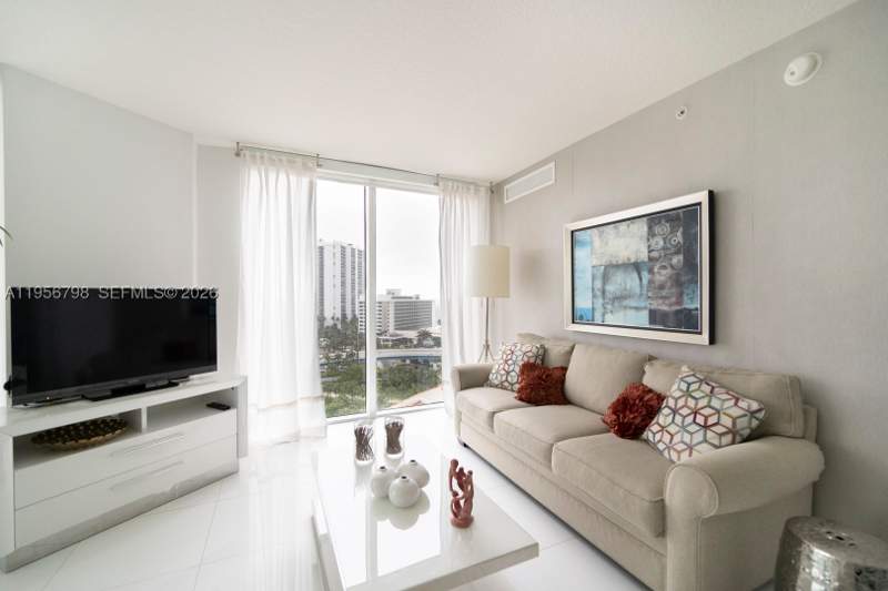 3 bedroom Condominium at 200 Sunny Isles Blvd 2-1101, St Tropez On The Bay II C, Sunny Isles Beach — photo 5