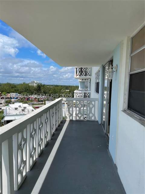 13155 Ixora Ct 901, North Miami FL - photo 14 of 20