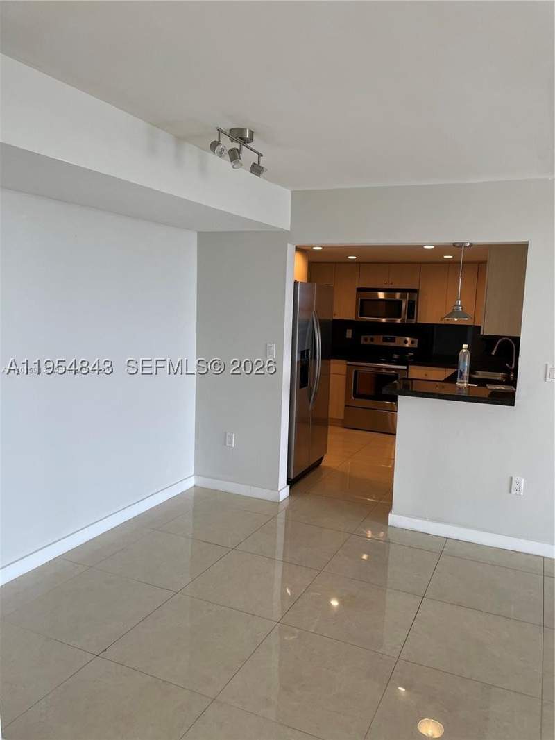 2 bedroom Condominium at 13155 Ixora Ct 901, Keystone Harbor Club Cond, North Miami — photo 3