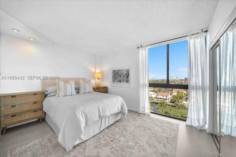 3610 Yacht Club Dr 1001, Aventura FL - photo 23 of 32