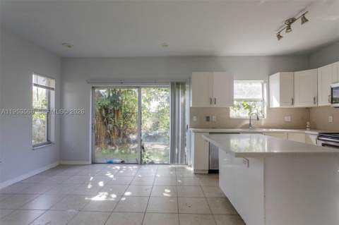 1518 SE 31 Ct, Homestead FL - photo 11 of 24
