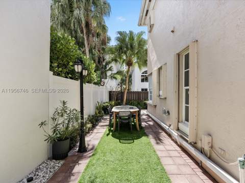 3960 194th Trl, Sunny Isles Beach FL - photo 12 of 75